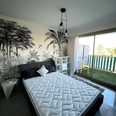 Appartement à Avec Terrasse Ensoleillée Antibes