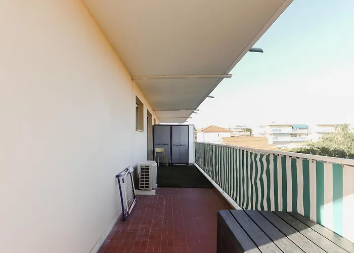 Apartment A Avec Terrasse Ensoleillee